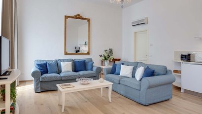 Holiday apartments in Bardolino/a short walk from Lake Garda