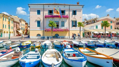 Holiday apartments in Bardolino/a short walk from Lake Garda
