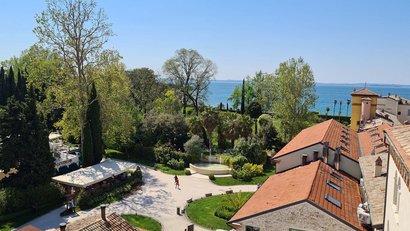 Holiday apartments in Bardolino/a short walk from Lake Garda